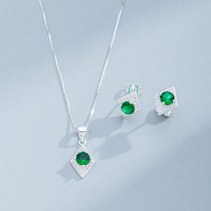 Conjunto Cravejado Verde Gêmeos
